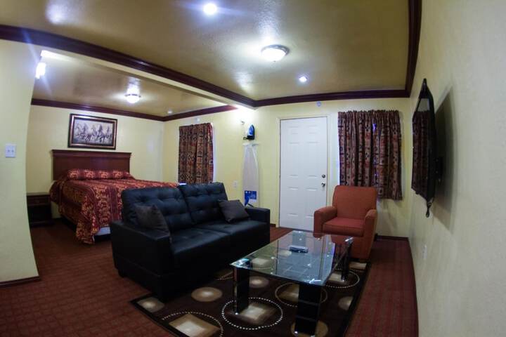 Room 12 of 43