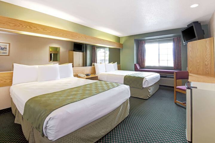 Room 13 of 25