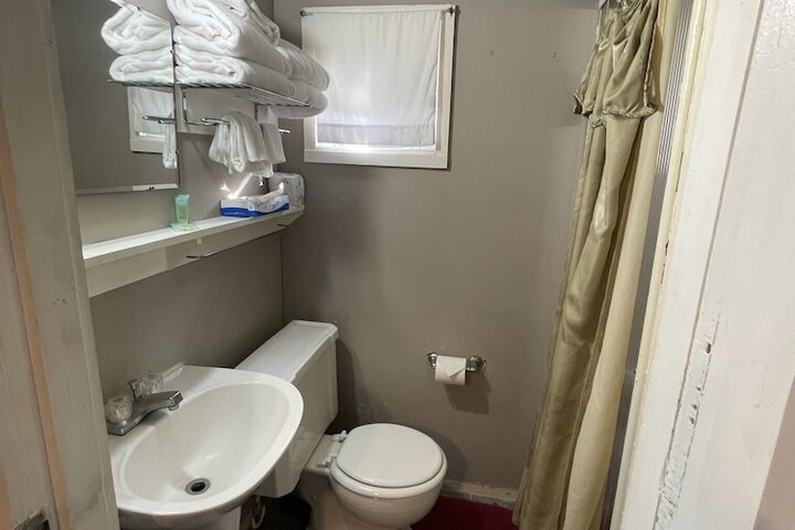 Room 19 of 53