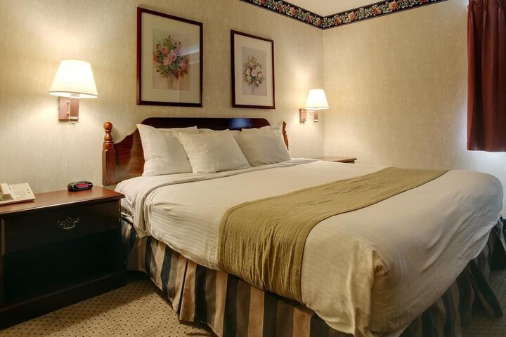 Room 26 of 35