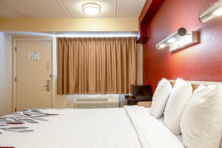 Red Roof Inn Johnson City