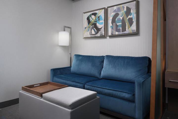 Best Western Premier Hotel at Fishers Landing