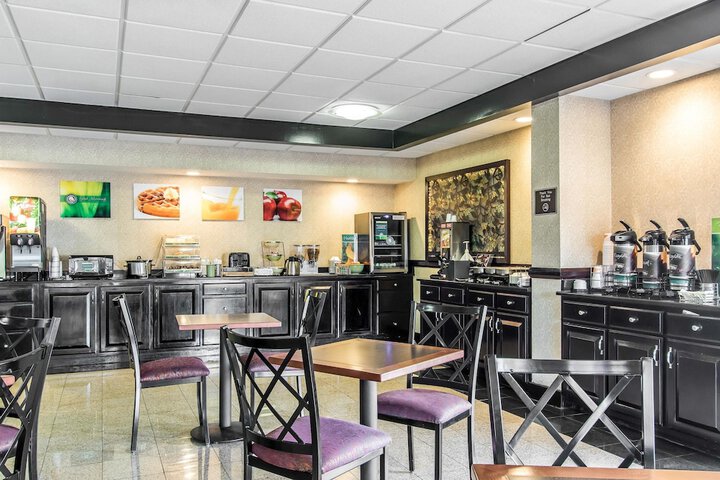 Quality Inn & Suites Memphis East