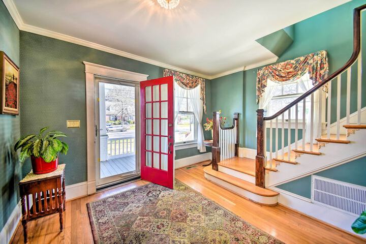Edenton Vacation Rental w / Patio: Walk Downtown