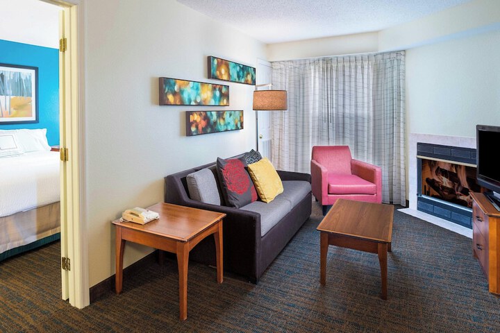 Room 12 of 24