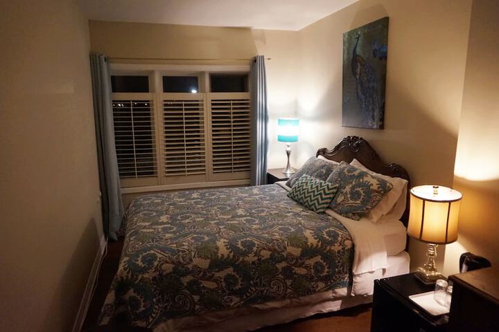 Room 21 of 37