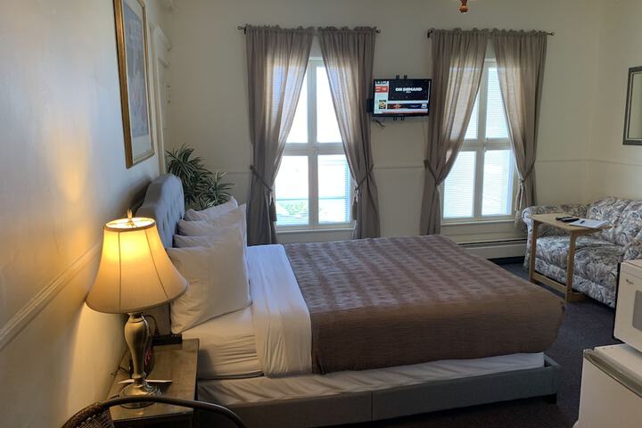Room 54 of 71