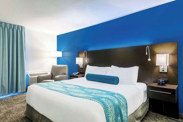 Room 43 of 96