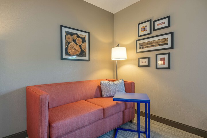Room 12 of 34