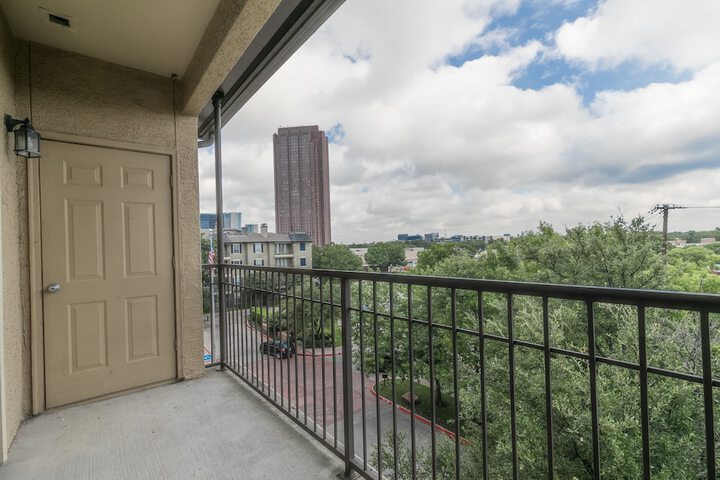 Terrace/Patio 121 of 127