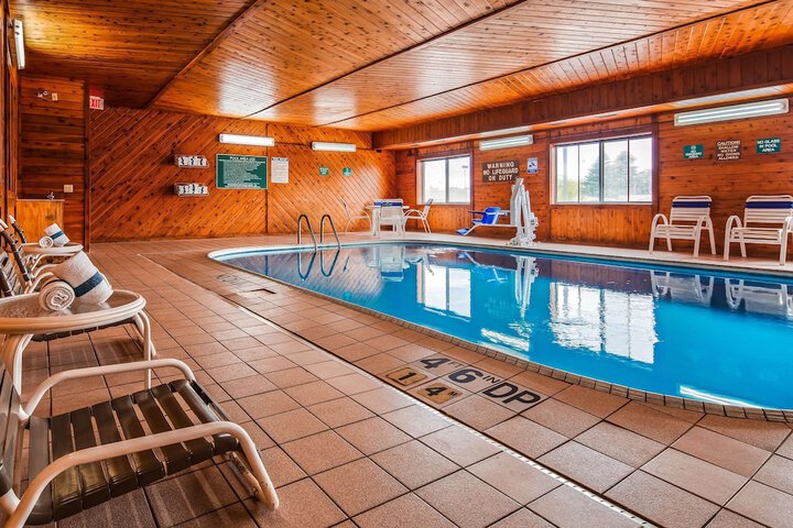 Pool 4 of 17