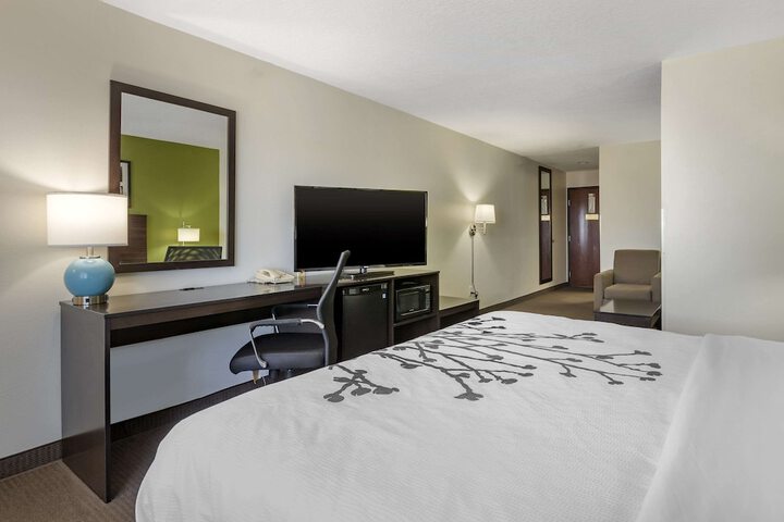 Room 38 of 107