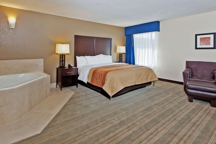 Room 12 of 18
