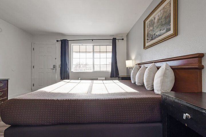 Room 29 of 73