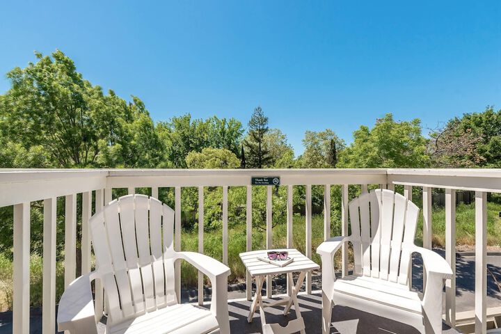 UpValley Inn & Hot Springs Napa Valley an Ascend Collection Hotel