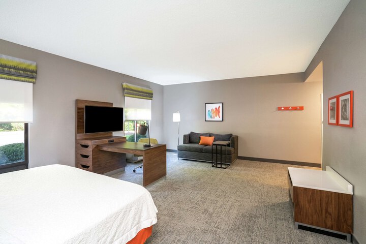 Hampton Inn Suites Opelika I85 Auburn Area