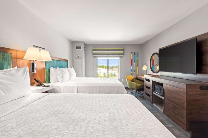 Room 19 of 36