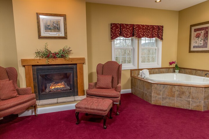 Goldmoor Inn