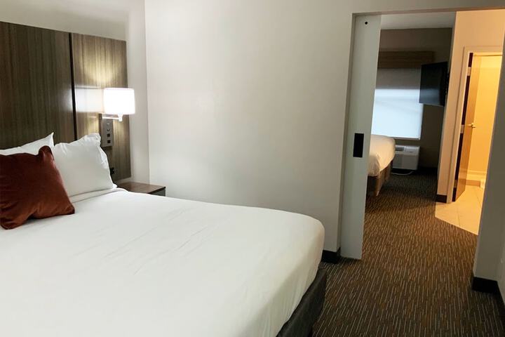 Room 51 of 64