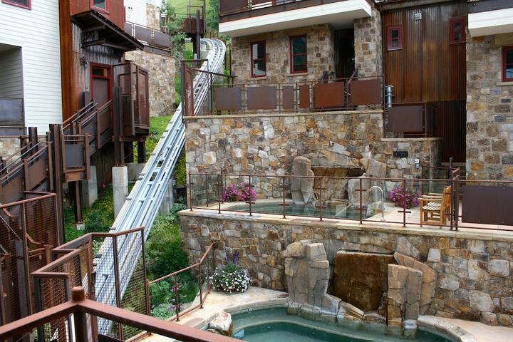 Element 52 Auberge Collection