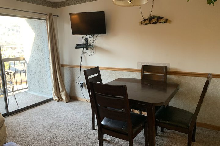 Room 48 of 214