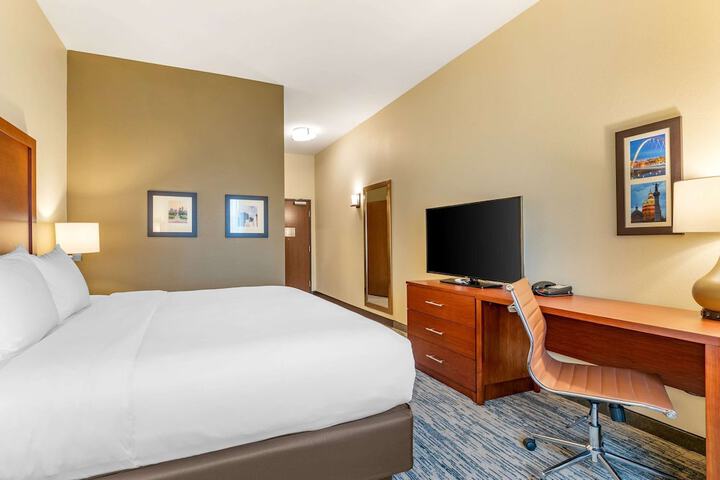 Room 21 of 49