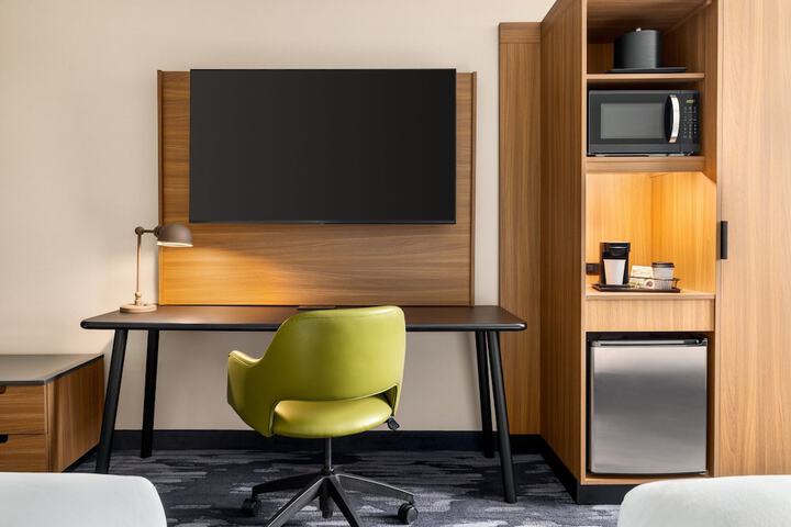 Room 26 of 32