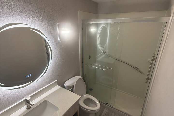 Ocean Sands Beach Boutique Inn - Stay at the Beach