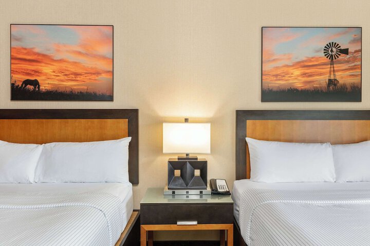 Cambria Hotel Plano Frisco