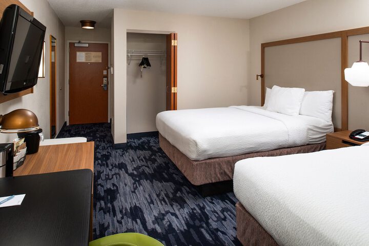 Room 15 of 33