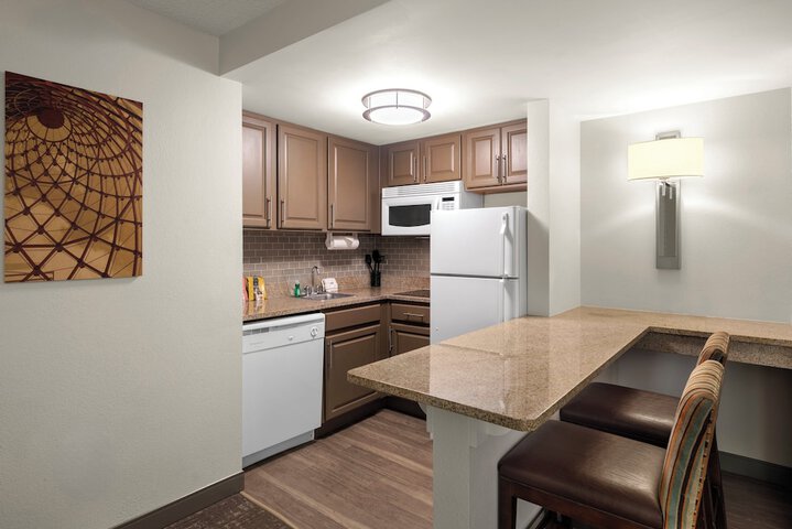 Staybridge Suites Indianapolis-Airport by IHG