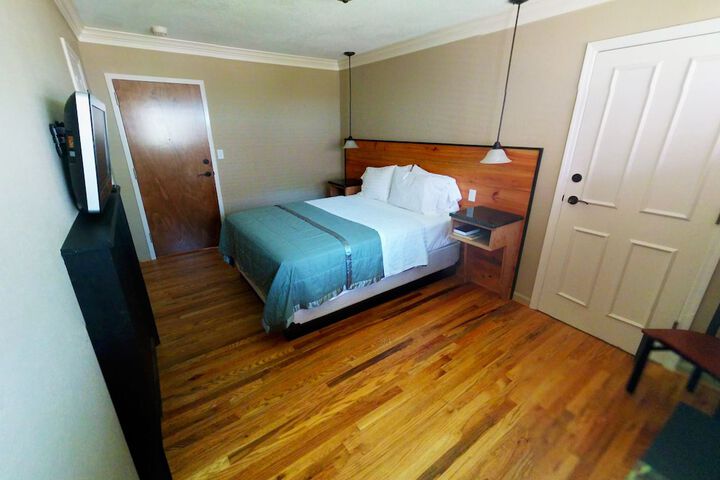 The Monte Vista Hotel
