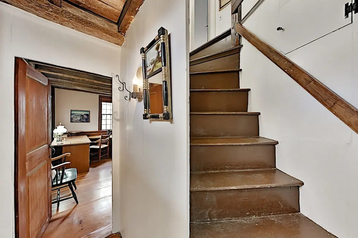 Timeless Cape Near Cold Storage Beach 4 Bedroom Home