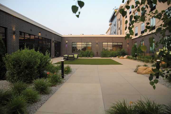 Holiday Inn & Suites Cedar Falls - Waterloo Event Center by IHG