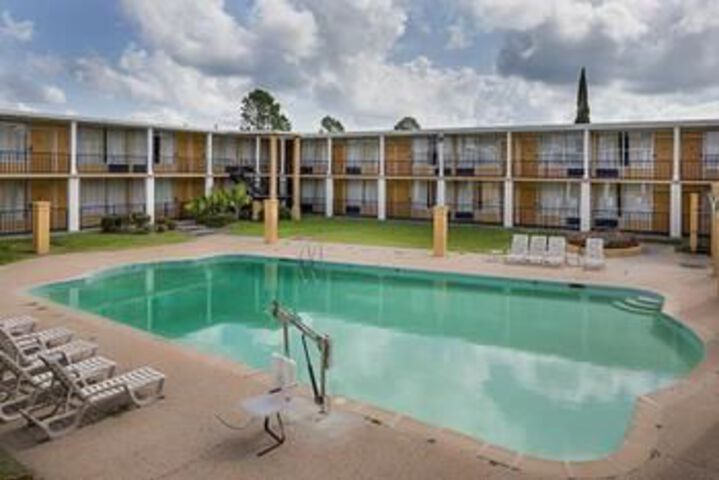 Executive Thibodaux New Orleans Hotel