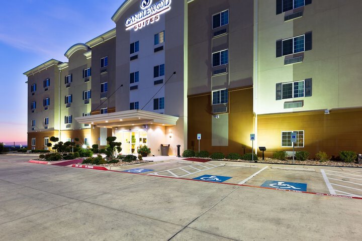 Hotel 2 of 34