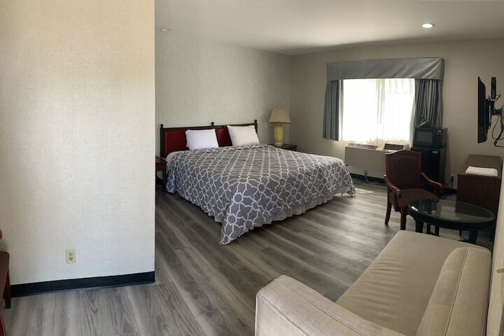 Room 17 of 26
