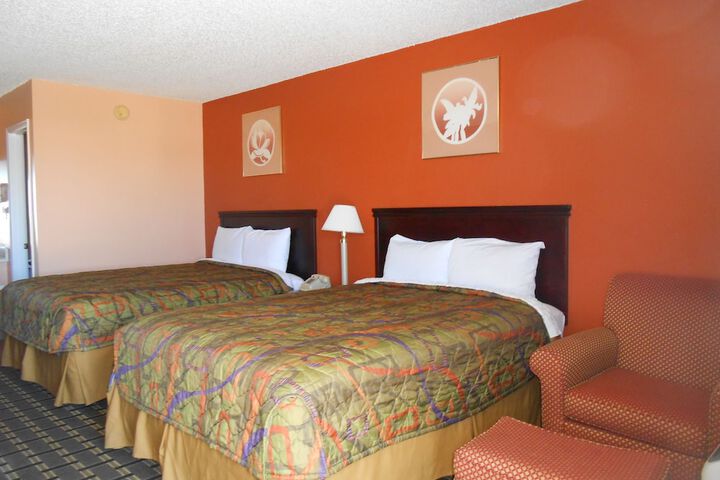 Room 17 of 27