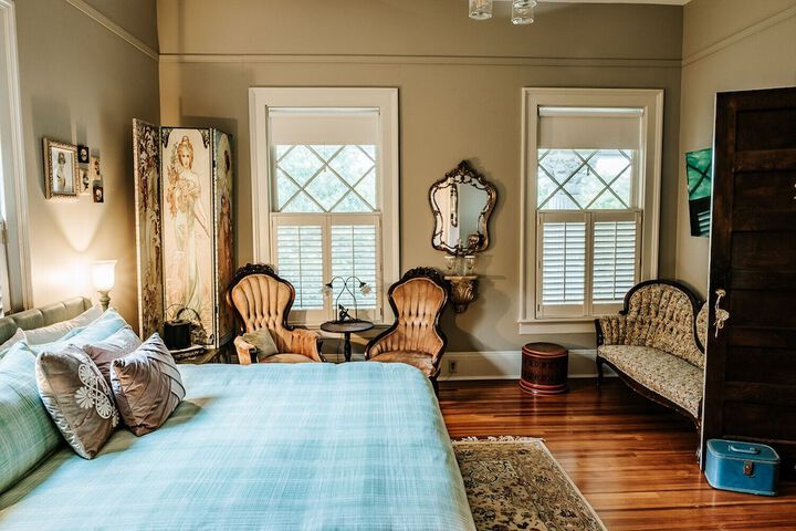 Heritage House Bed & Breakfast - Boutique Adults-Only Inn