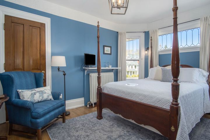 Room 32 of 52