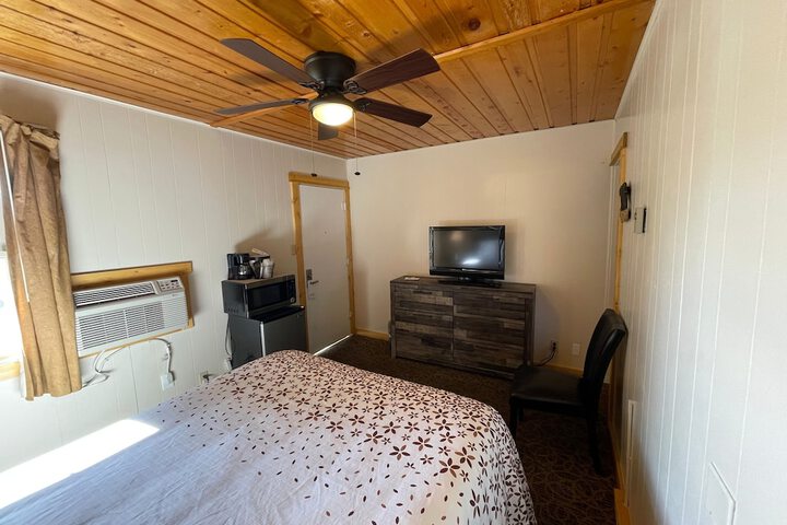 Room 23 of 113