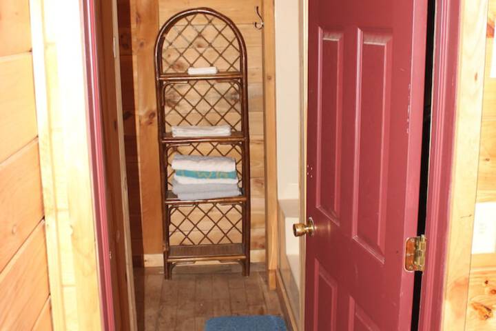 Room 33 of 127