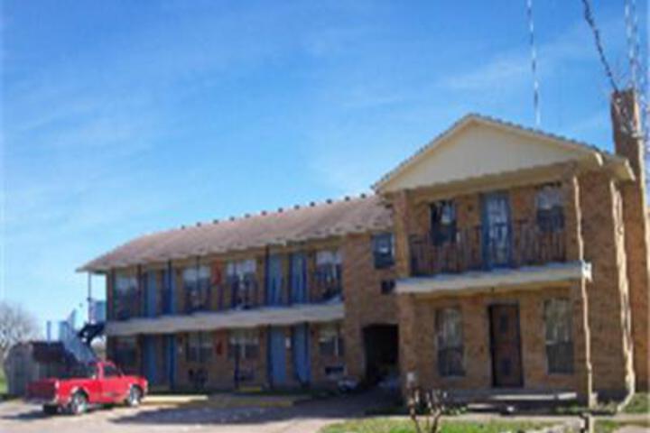 Somerville Inn and Suites
