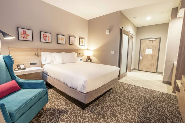 Room 26 of 41