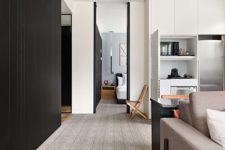 Room 32 of 64