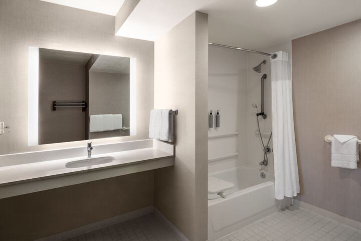 Room 20 of 37