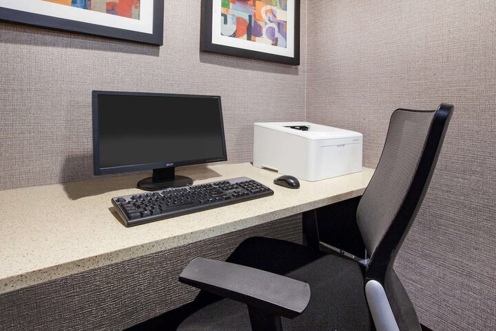 Business Center 16 of 16