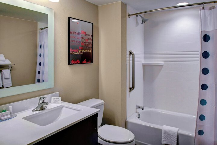 Room 35 of 51