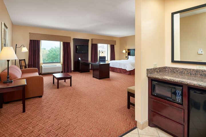 Room 20 of 33