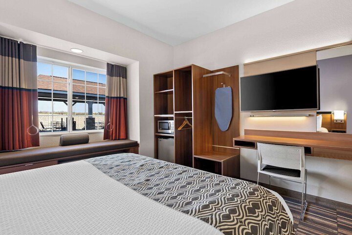 Microtel Inn & Suites by Wyndham Sweetwater